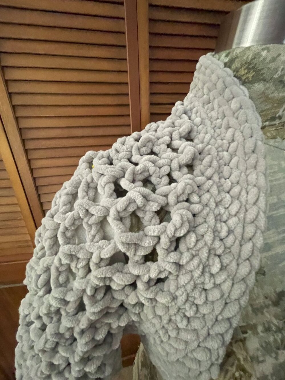 Cozy chunky knit shrug - Picture 4 of 4